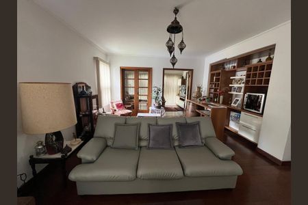 Casa à venda com 4 quartos, 360m² em Alphaville, Santana de Parnaíba