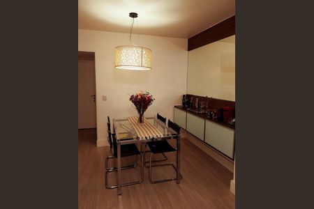 Sala de apartamento para alugar com 3 quartos, 85m² em Tijuca, Rio de Janeiro