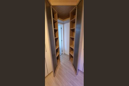 Apartamento à venda com 85m², 3 quartos e 1 vaga Apartamento à venda com 85m², 3 quartos e 1 vagaQuarto