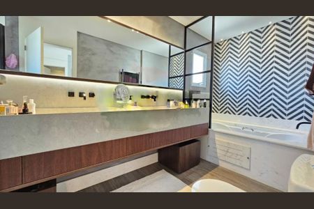 Apartamento à venda com 275m², 3 quartos e 4 vagas