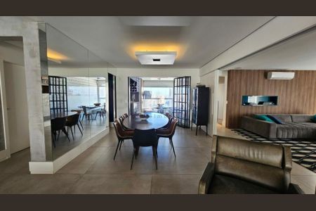 Apartamento à venda com 275m², 3 quartos e 4 vagas