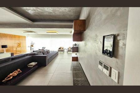 Apartamento à venda com 275m², 3 quartos e 4 vagas