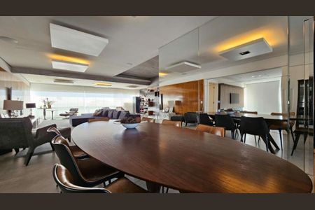 Apartamento à venda com 275m², 3 quartos e 4 vagas