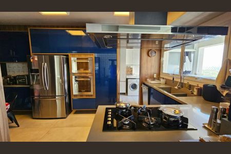 Apartamento à venda com 275m², 3 quartos e 4 vagas