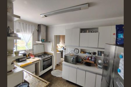 Apartamento para alugar com 179m², 4 quartos e 2 vagas Apartamento para alugar com 179m², 4 quartos e 2 vagasFoto 09