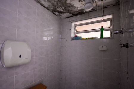 Casa à venda com 200m², 6 quartos e sem vaga Casa à venda com 200m², 6 quartos e sem vagaCasa 1 - Banheiro