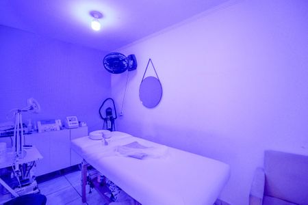 Casa à venda com 200m², 6 quartos e sem vaga Casa à venda com 200m², 6 quartos e sem vagaCasa 1 - Quarto 2