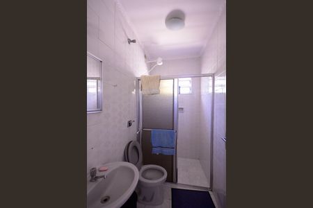 Casa à venda com 200m², 6 quartos e sem vaga Casa à venda com 200m², 6 quartos e sem vagaCasa 2 - Banheiro da Suite