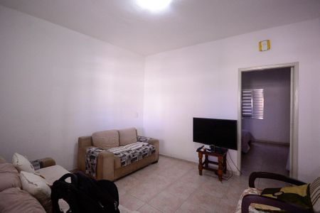 Casa à venda com 200m², 6 quartos e sem vagaCasa 2 - Sala 