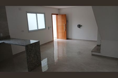 Casa à venda com 2 quartos, 94m² em Parque Oratório, Santo André