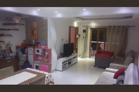 SALA de casa à venda com 3 quartos, 140m² em Santo Antônio, Osasco