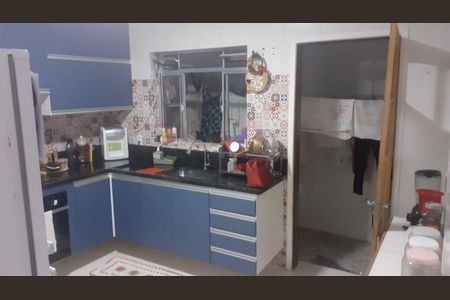 COZINHA de casa à venda com 3 quartos, 140m² em Santo Antônio, Osasco