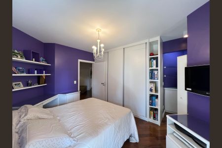 Apartamento à venda com 240m², 3 quartos e 3 vagas