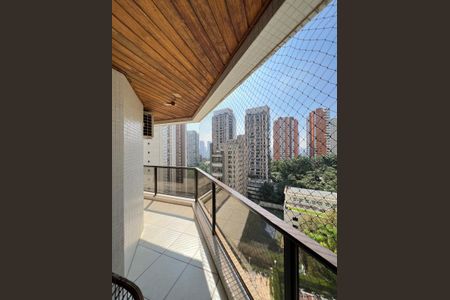 Apartamento à venda com 240m², 3 quartos e 3 vagas