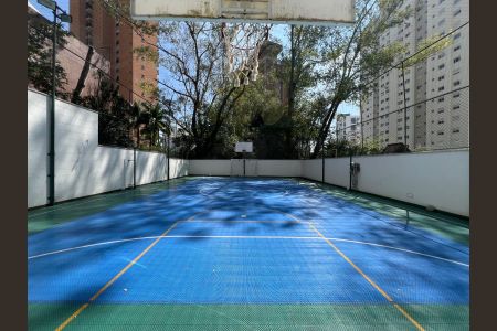 Apartamento à venda com 240m², 3 quartos e 3 vagas