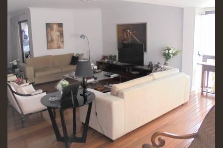 Apartamento à venda com 3 quartos, 240m² em Jardim Fonte do Morumbi, São Paulo