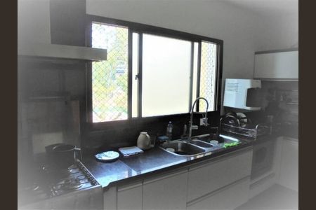 Apartamento à venda com 3 quartos, 240m² em Jardim Fonte do Morumbi, São Paulo