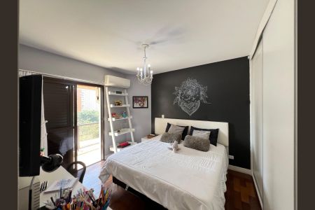 Apartamento à venda com 240m², 3 quartos e 3 vagas