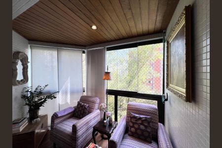 Apartamento à venda com 240m², 3 quartos e 3 vagas