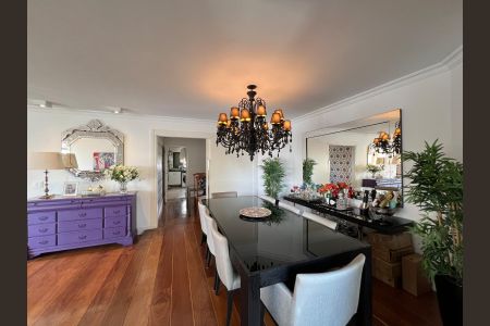 Apartamento à venda com 240m², 3 quartos e 3 vagas