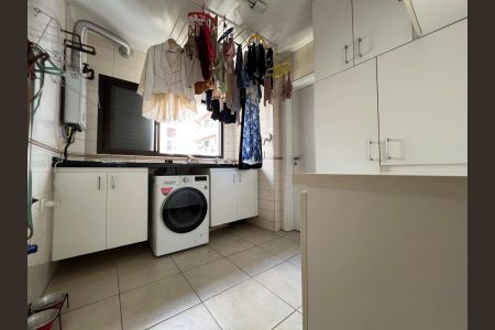 Apartamento à venda com 240m², 3 quartos e 3 vagas