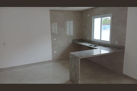 Casa à venda com 2 quartos, 98m² em Parque Oratório, Santo André
