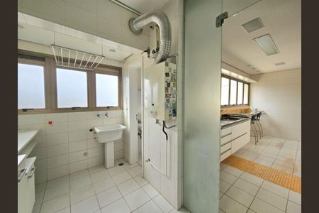 Apartamento à venda com 147m², 3 quartos e 3 vagas