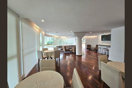 Apartamento à venda com 147m², 3 quartos e 3 vagas