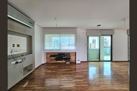 Apartamento à venda com 147m², 3 quartos e 3 vagas