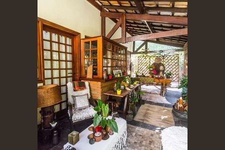 Casa à venda com 4 quartos, 353m² em Alphaville, Santana de Parnaíba