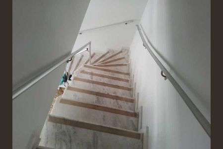 Casa de condomínio à venda com 59m², 3 quartos e 1 vaga