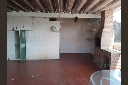 Casa de condomínio à venda com 59m², 3 quartos e 1 vaga