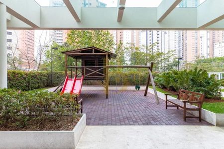 Apartamento à venda com 3 quartos, 336m² em Moema, São Paulo