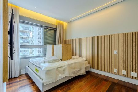 Apartamento à venda com 2 quartos, 123m² em Alphaville Empresarial, Barueri