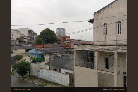 Casa à venda com 200m², 4 quartos e 4 vagas Casa à venda com 200m², 4 quartos e 4 vagasVISTA