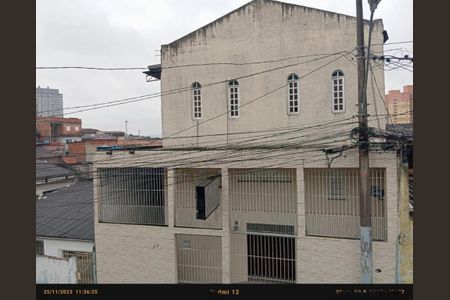 Casa à venda com 200m², 4 quartos e 4 vagas Casa à venda com 200m², 4 quartos e 4 vagasVISTA