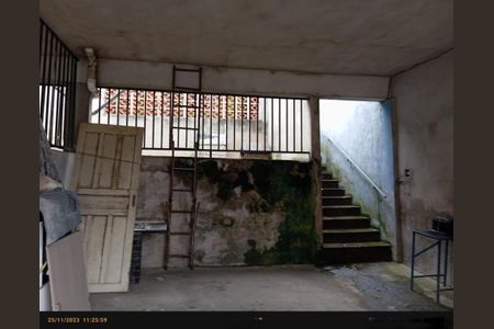 Casa à venda com 200m², 4 quartos e 4 vagas Casa à venda com 200m², 4 quartos e 4 vagasGARAGEM
