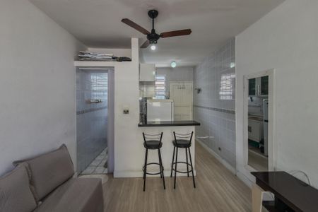 Studio para alugar com 26m², 0 quarto e 1 vaga Studio para alugar com 26m², 0 quarto e 1 vagaKitnet