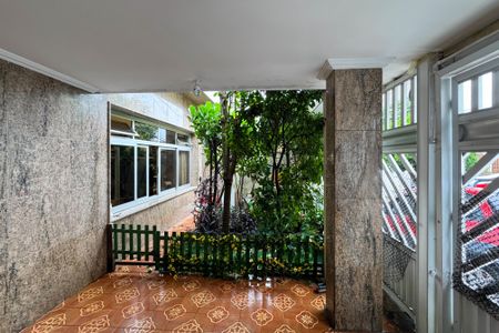 Casa à venda com 223m², 3 quartos e 2 vagasGaragem
