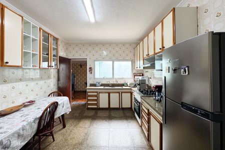 Casa à venda com 223m², 3 quartos e 2 vagasCozinha