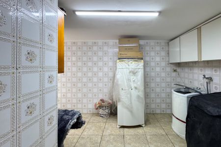 Casa à venda com 223m², 3 quartos e 2 vagasÁrea de Serviço