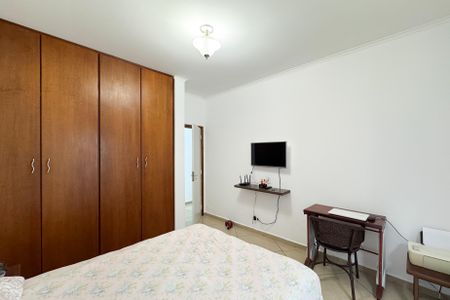 Casa à venda com 223m², 3 quartos e 2 vagasQuarto 1