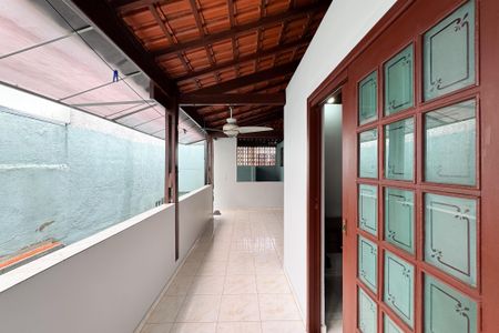 Casa à venda com 223m², 3 quartos e 2 vagasVaranda 