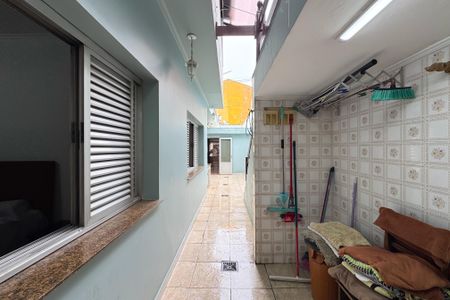 Casa à venda com 223m², 3 quartos e 2 vagasQuintal 