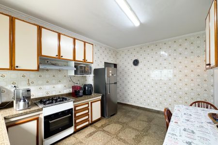 Casa à venda com 223m², 3 quartos e 2 vagasCozinha