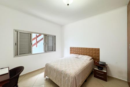 Casa à venda com 223m², 3 quartos e 2 vagasQuarto 1