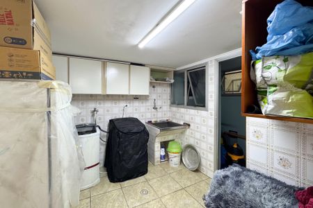 Casa à venda com 223m², 3 quartos e 2 vagasÁrea de Serviço