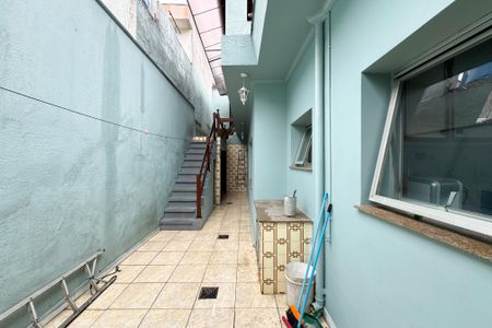 Casa à venda com 223m², 3 quartos e 2 vagasQuintal 