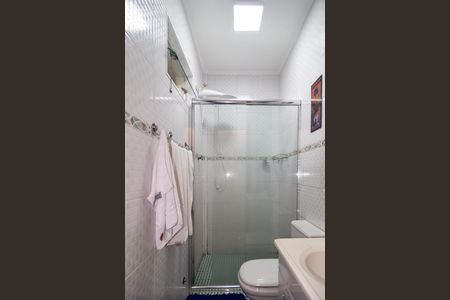 Banheiro de kitnet/studio para alugar com 1 quarto, 34m² em Bela Vista, São Paulo