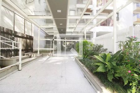 Apartamento à venda com 35m², 1 quarto e 1 vaga Apartamento à venda com 35m², 1 quarto e 1 vagaÁrea comum